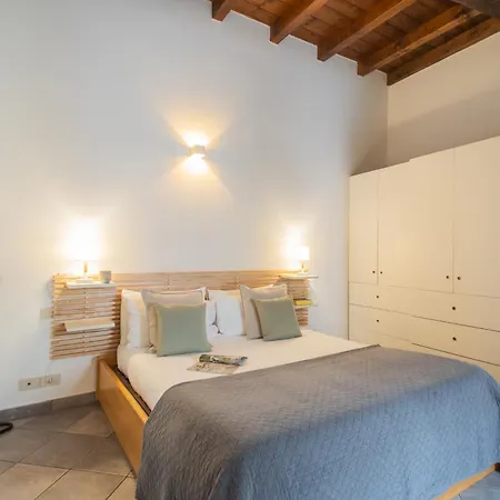 Up On The Roof By Rent Apartman Como