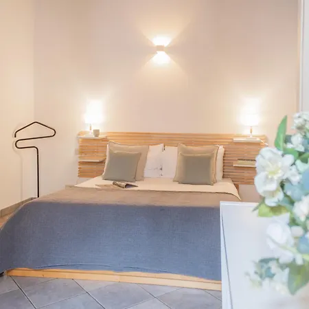 Apartman Up On The Roof By Rent Como