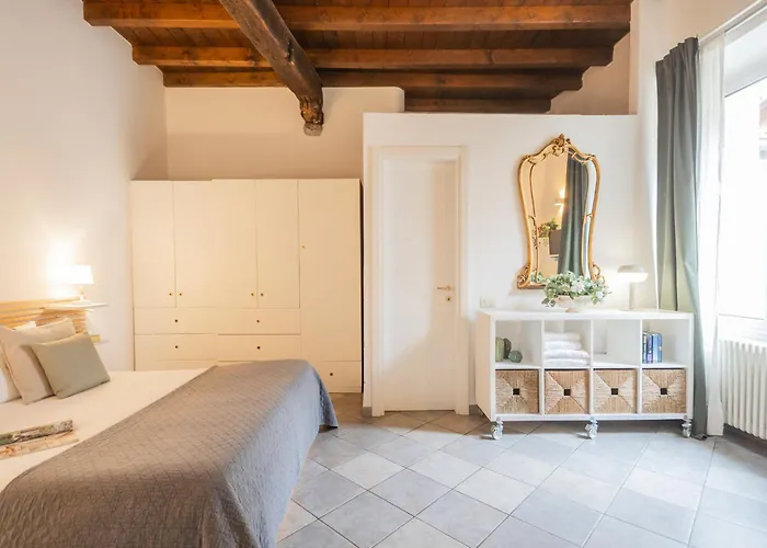 Up On The Roof By Rent Appartement Côme